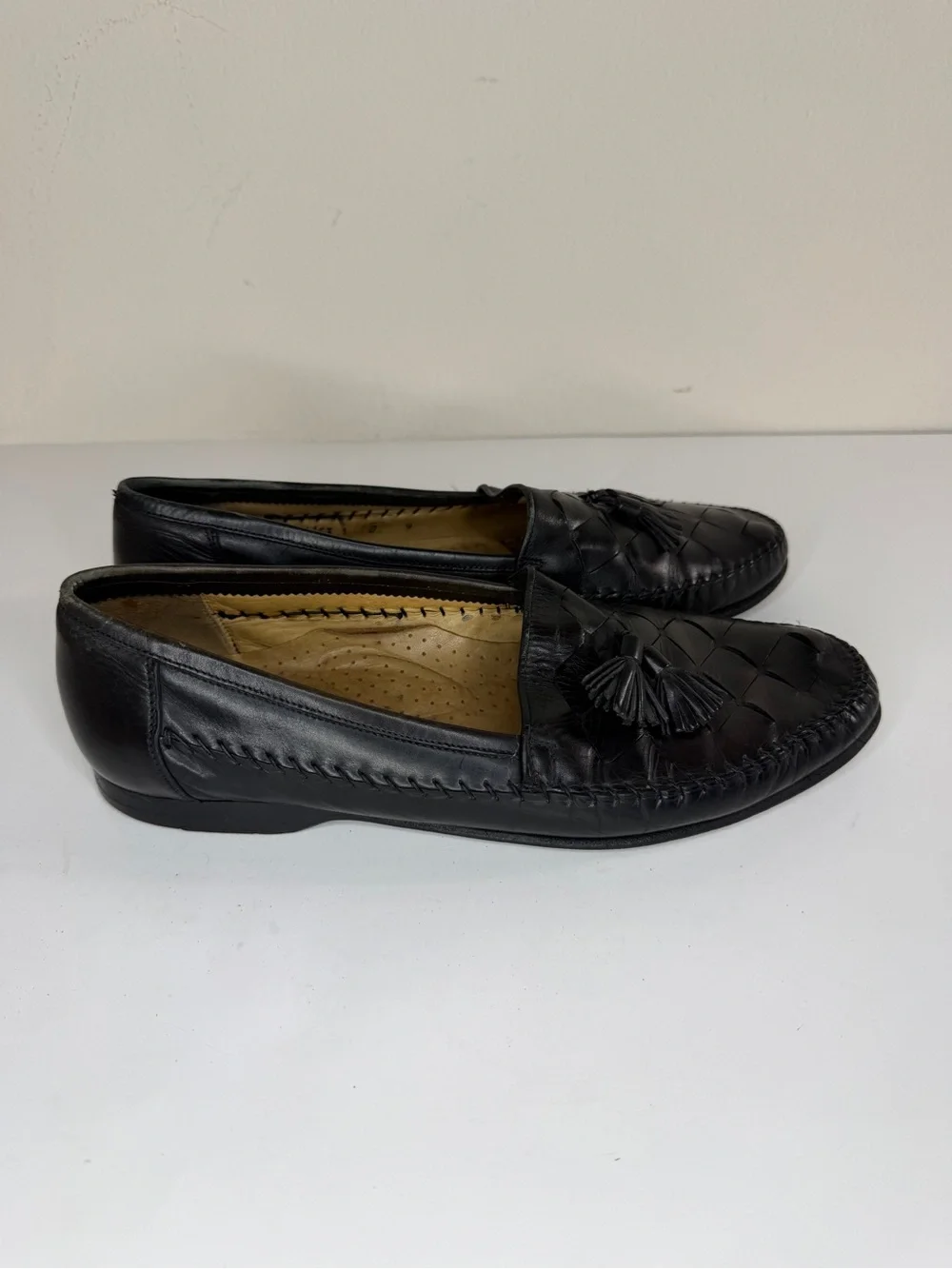 Santoni Black Woven Leather Tassel Loafers Men’s 9D  Made in Italy Handcrafted
